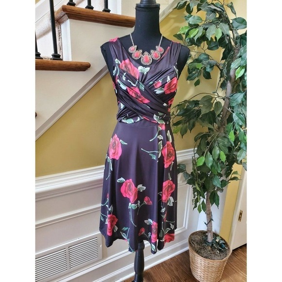 Unbranded Dresses & Skirts - Black and Pink Retro Floral Dress- Large